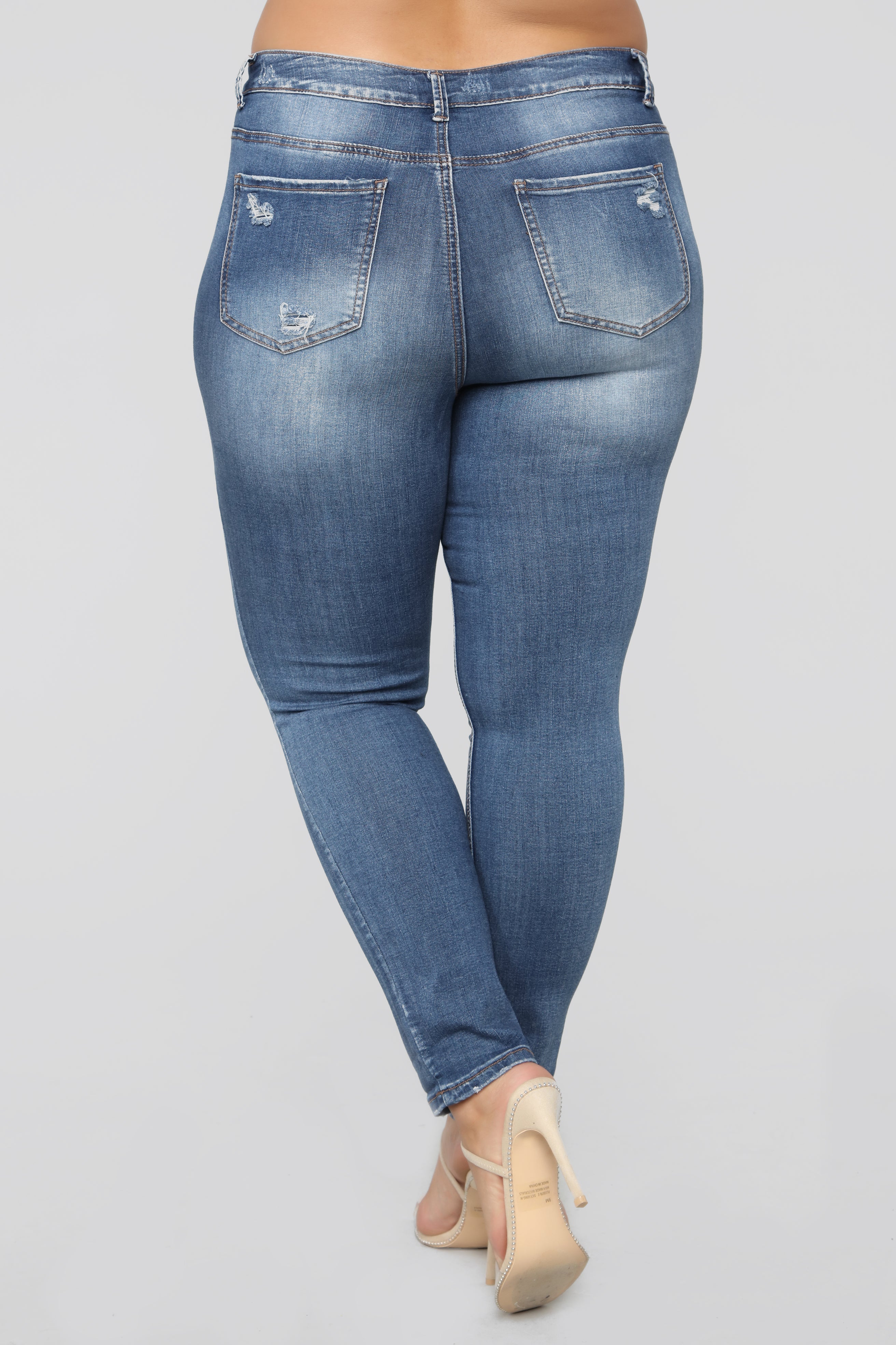 01-09-19_Studio_1_DV_14-34-28_EP3054_VintageBlueWash__13_AJ