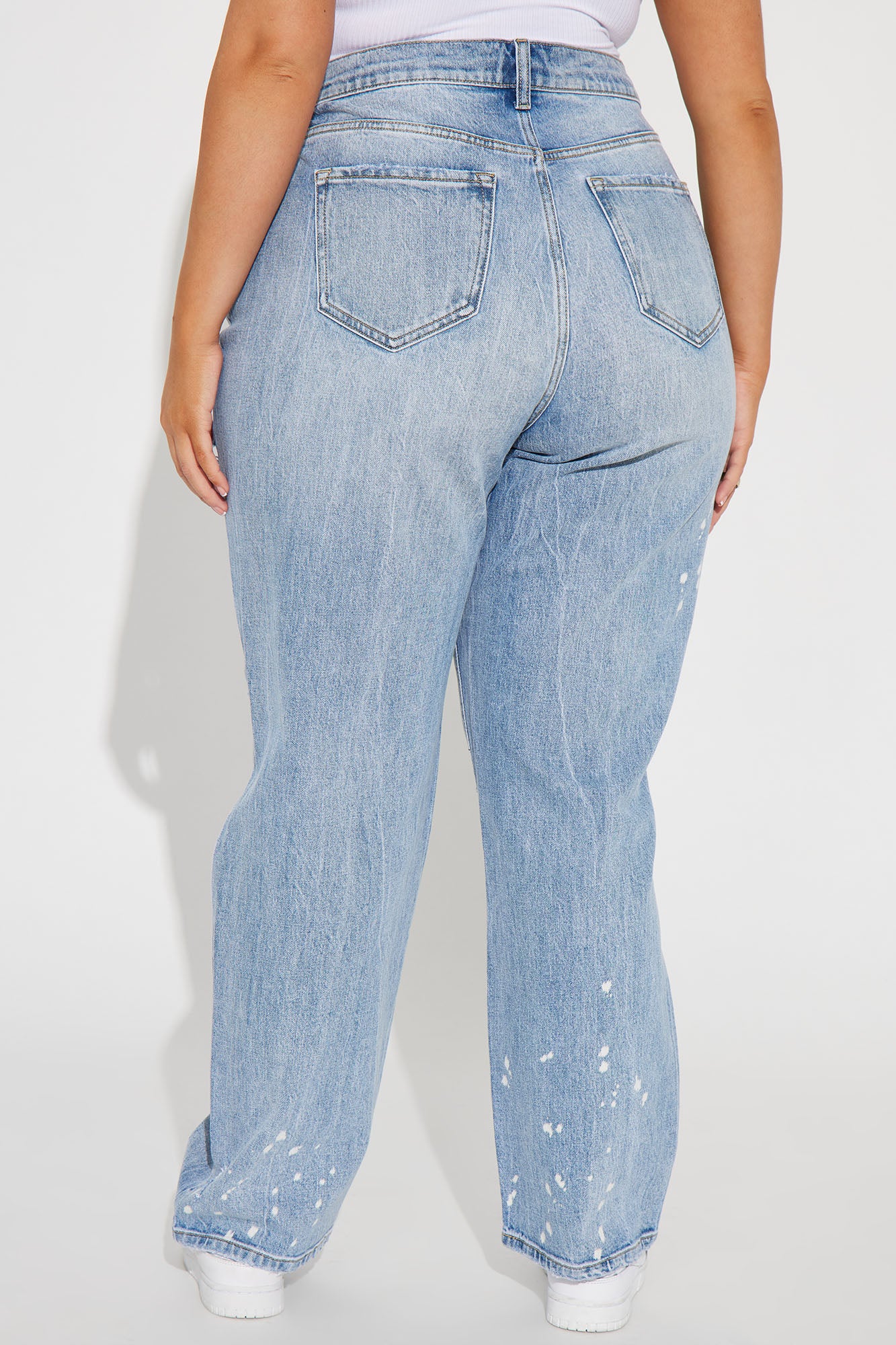 01-23-23Studio6_KF_CG_14-13-32_43_WV18624RSLTD_VintageBlueWash_P_11311_PLUS_JB