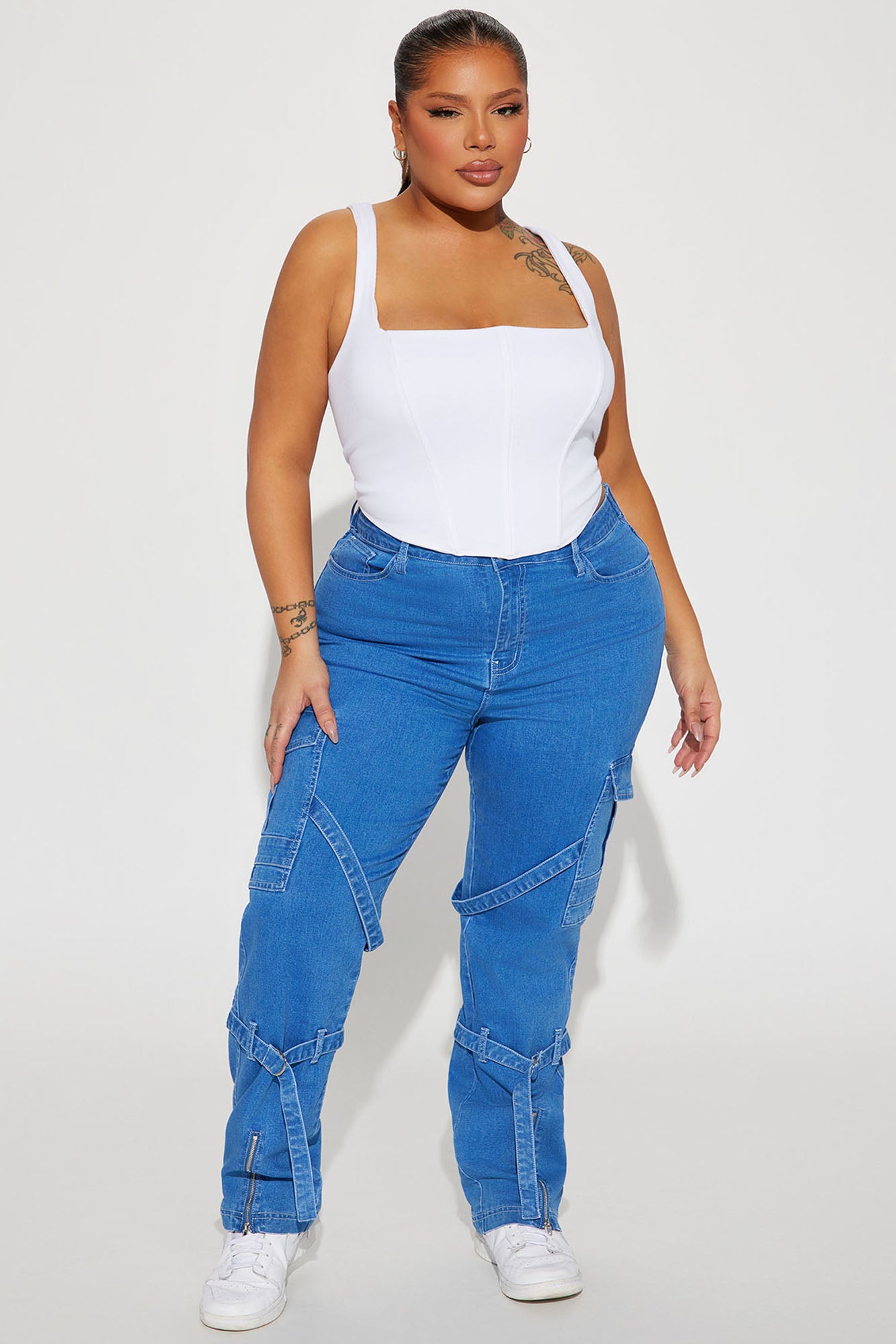 03-02-23Studio4_ID_IM_14-38-23_53_JK14070_White_0020_PLUS_PXF_JF