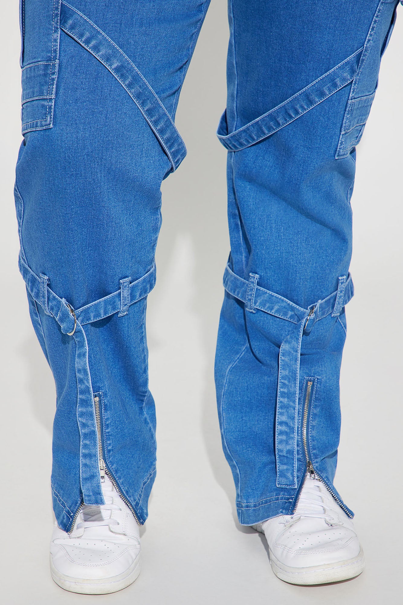 03-02-23Studio4_ID_IM_14-39-31_53_JK14070_White_0007_PLUS_PXF_JF