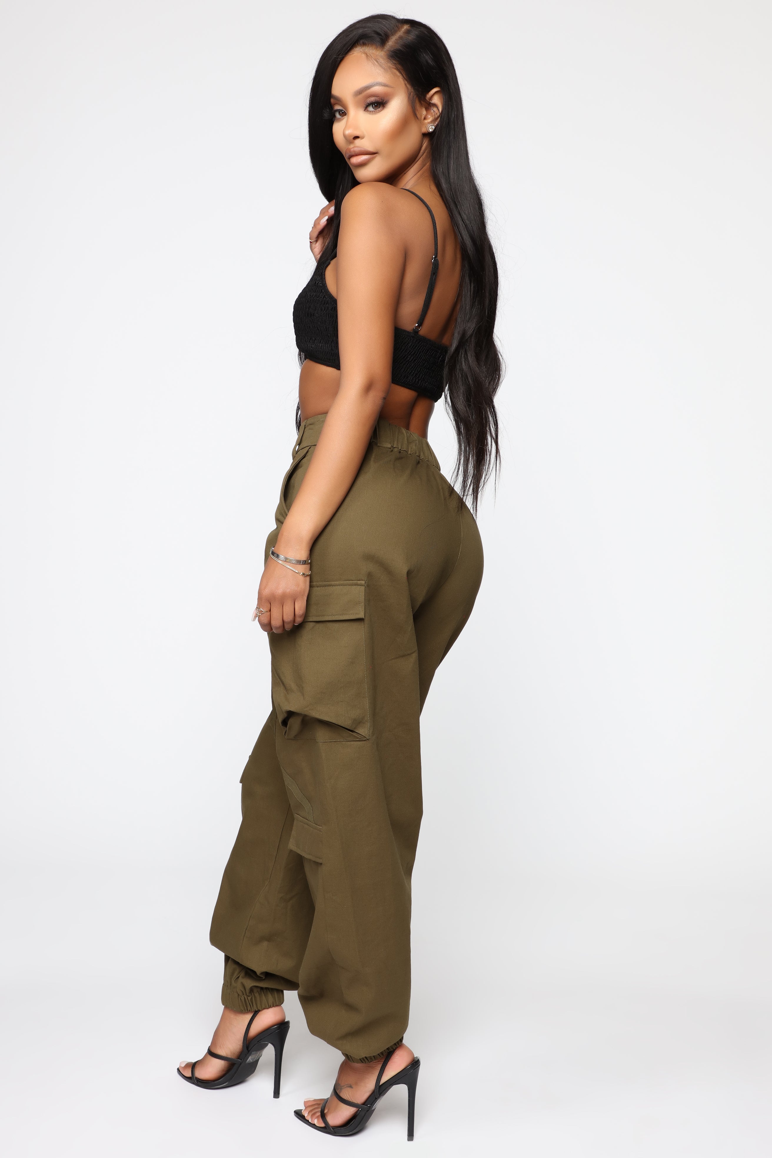 04-25-19_Studio_1_DV_14-07-51_20__PI2085_Olive_P_0171_RA