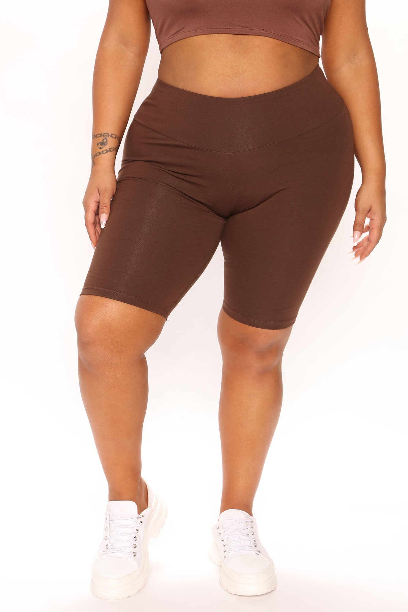 06-27-22Studio4_KJ_AC_13-33-43_33_72529_Chocolate_P_5856_PLUS_JB