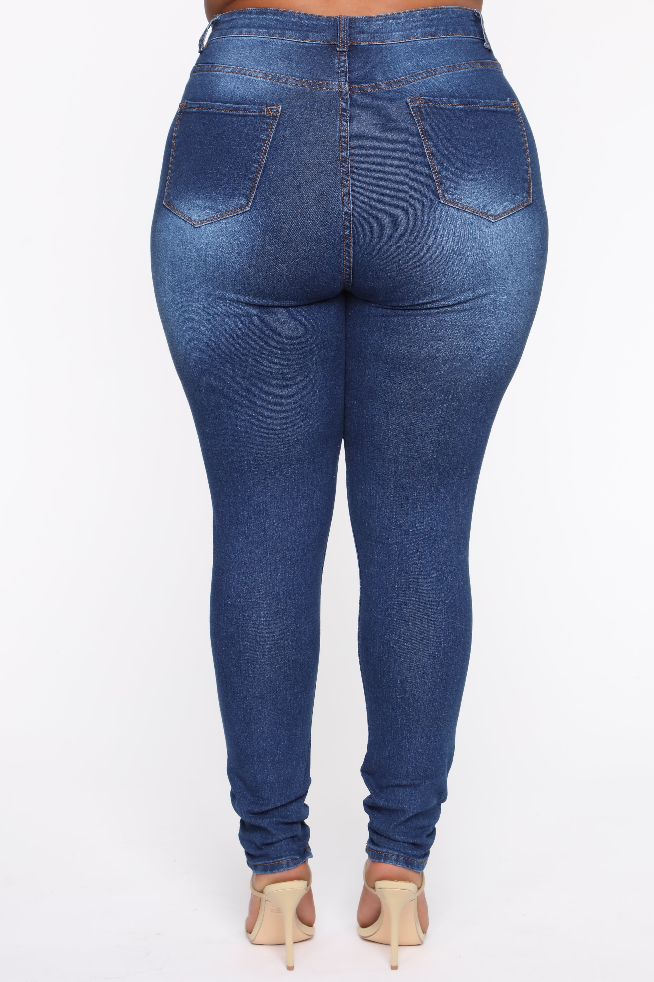 07-18-19_Studio_2_MA_14-18-59_49_BOC20_MediumBlueWash_R_1188_WG