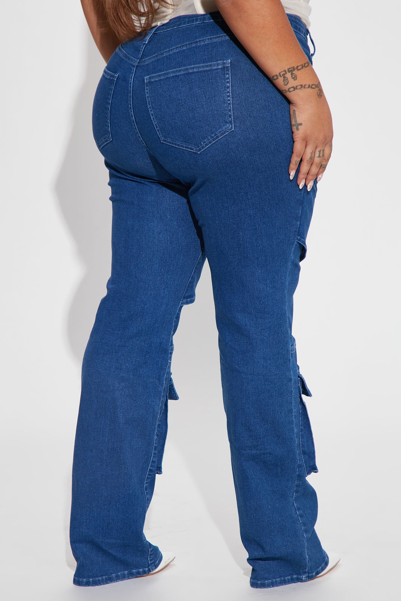 09-02-22Studio1_DD_AS_13-07-03_41_TT06D_DarkWash_P_2083_PLUS_EH