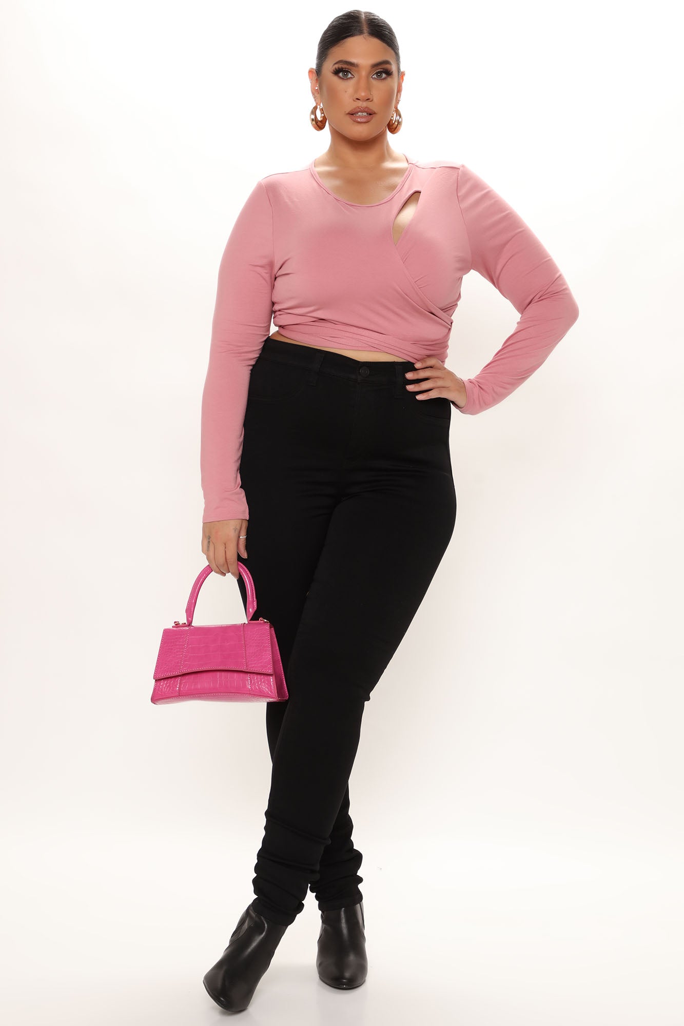 09-13-21Studio3_RT_TB_14-56-45_58_FN22804A57T_Black_P_5817_PLUS_EH