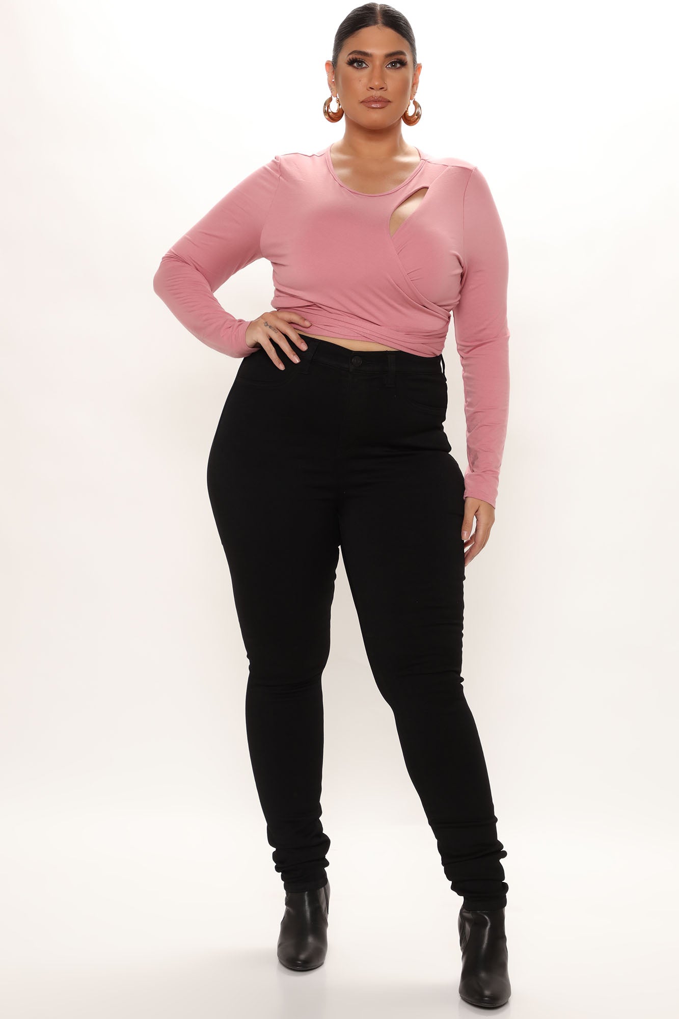 09-13-21Studio3_RT_TB_14-57-02_58_FN22804A57T_Black_P_5821_PLUS_EH