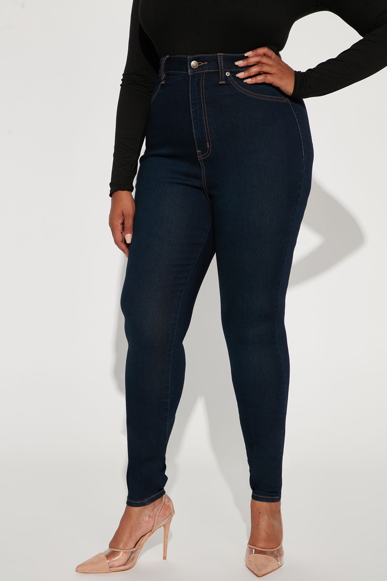 11-16-22Studio4_KJ_AS_10-44-18_7_FNF8180SHT_BlueWash_R_0299_PLUS_JB