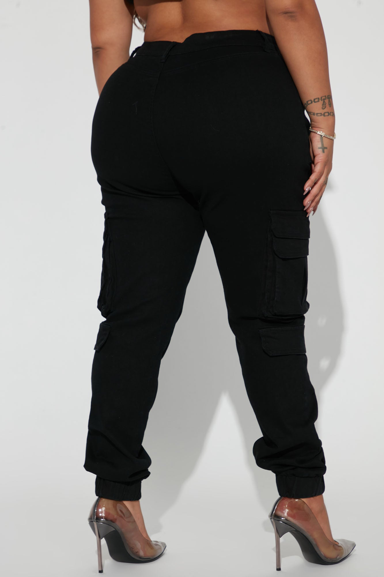 12-08-22Studio4_RD_AC_14-39-46_46_RJJ3440_Black_P_4356_PLUS_JB